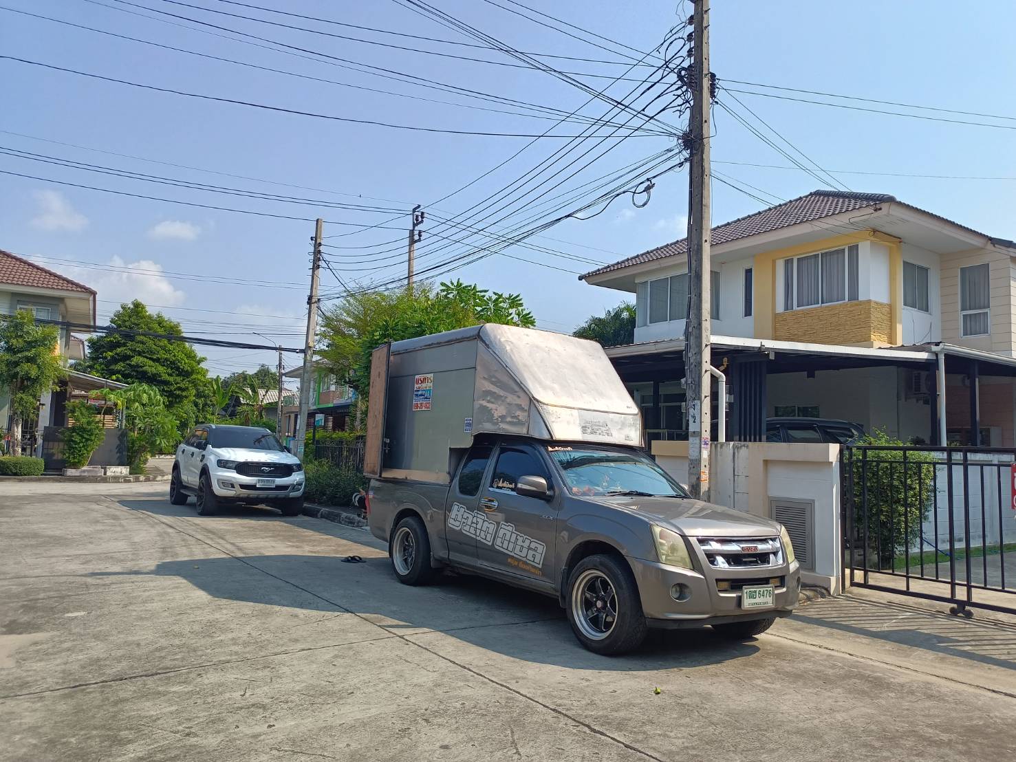 2 - https://ชวลิตขนส่งทั่วไป.com | ชวลิตบริการรถรับจ้างขนส่ง - ให้บริการรถรับจ้าง รถกระบะรับจ้าง รถกระบะรับจ้างขนของ ย้ายห้อง ย้ายบ้าน ย้ายออฟฟิศ ขนส่งสัตว์เลี้ยง ขนมอเตอร์ไซค์