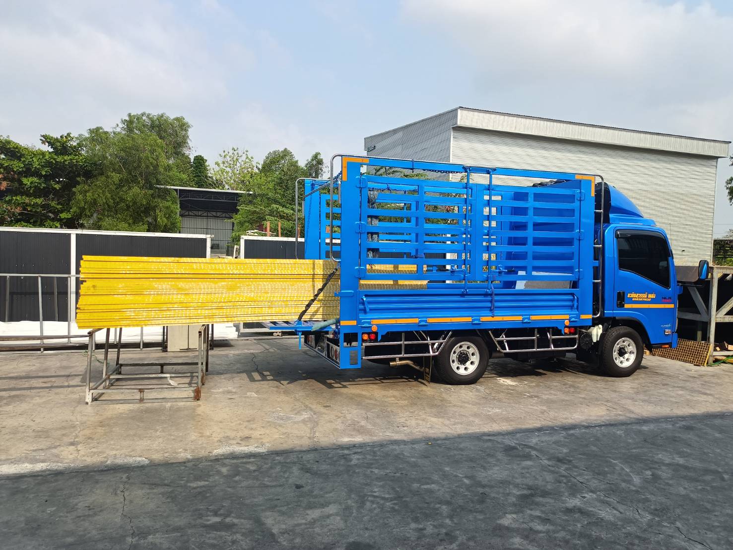 20 - https://ชวลิตขนส่งทั่วไป.com | ชวลิตบริการรถรับจ้างขนส่ง - ให้บริการรถรับจ้าง รถกระบะรับจ้าง รถกระบะรับจ้างขนของ ย้ายห้อง ย้ายบ้าน ย้ายออฟฟิศ ขนส่งสัตว์เลี้ยง ขนมอเตอร์ไซค์