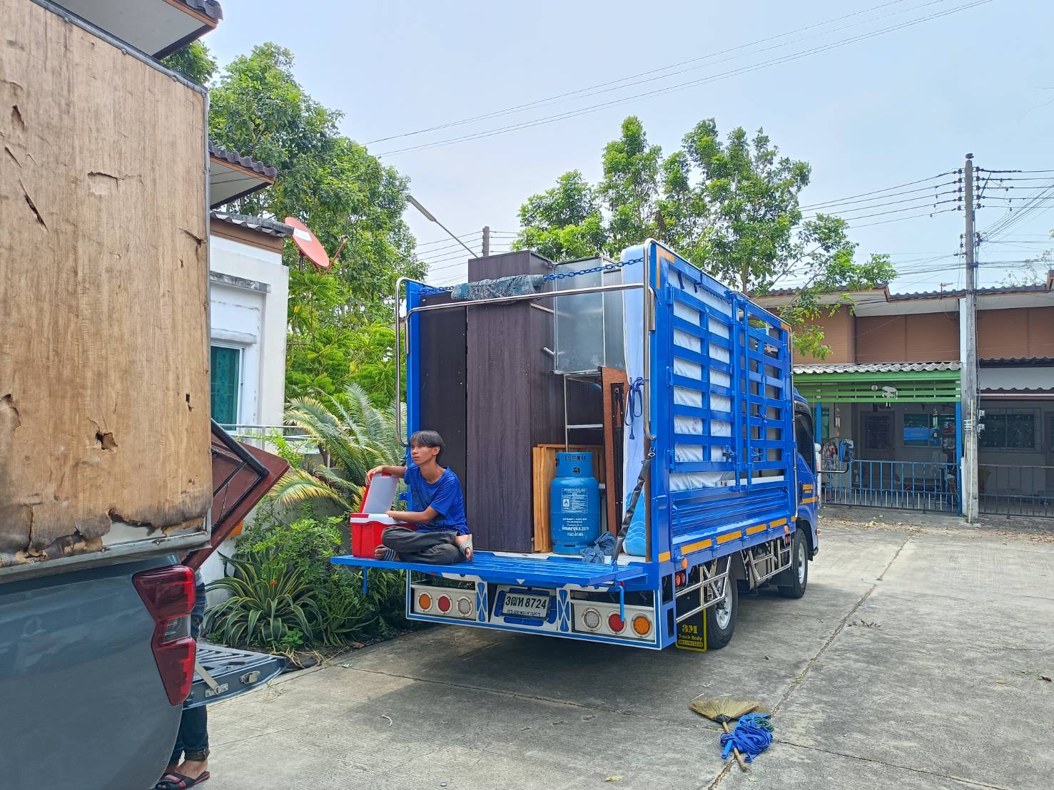 31 - https://ชวลิตขนส่งทั่วไป.com | ชวลิตบริการรถรับจ้างขนส่ง - ให้บริการรถรับจ้าง รถกระบะรับจ้าง รถกระบะรับจ้างขนของ ย้ายห้อง ย้ายบ้าน ย้ายออฟฟิศ ขนส่งสัตว์เลี้ยง ขนมอเตอร์ไซค์