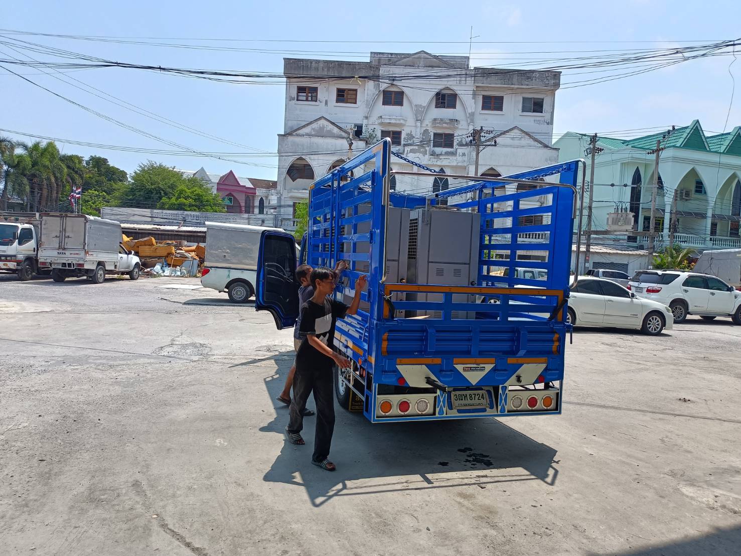 33 - https://ชวลิตขนส่งทั่วไป.com | ชวลิตบริการรถรับจ้างขนส่ง - ให้บริการรถรับจ้าง รถกระบะรับจ้าง รถกระบะรับจ้างขนของ ย้ายห้อง ย้ายบ้าน ย้ายออฟฟิศ ขนส่งสัตว์เลี้ยง ขนมอเตอร์ไซค์