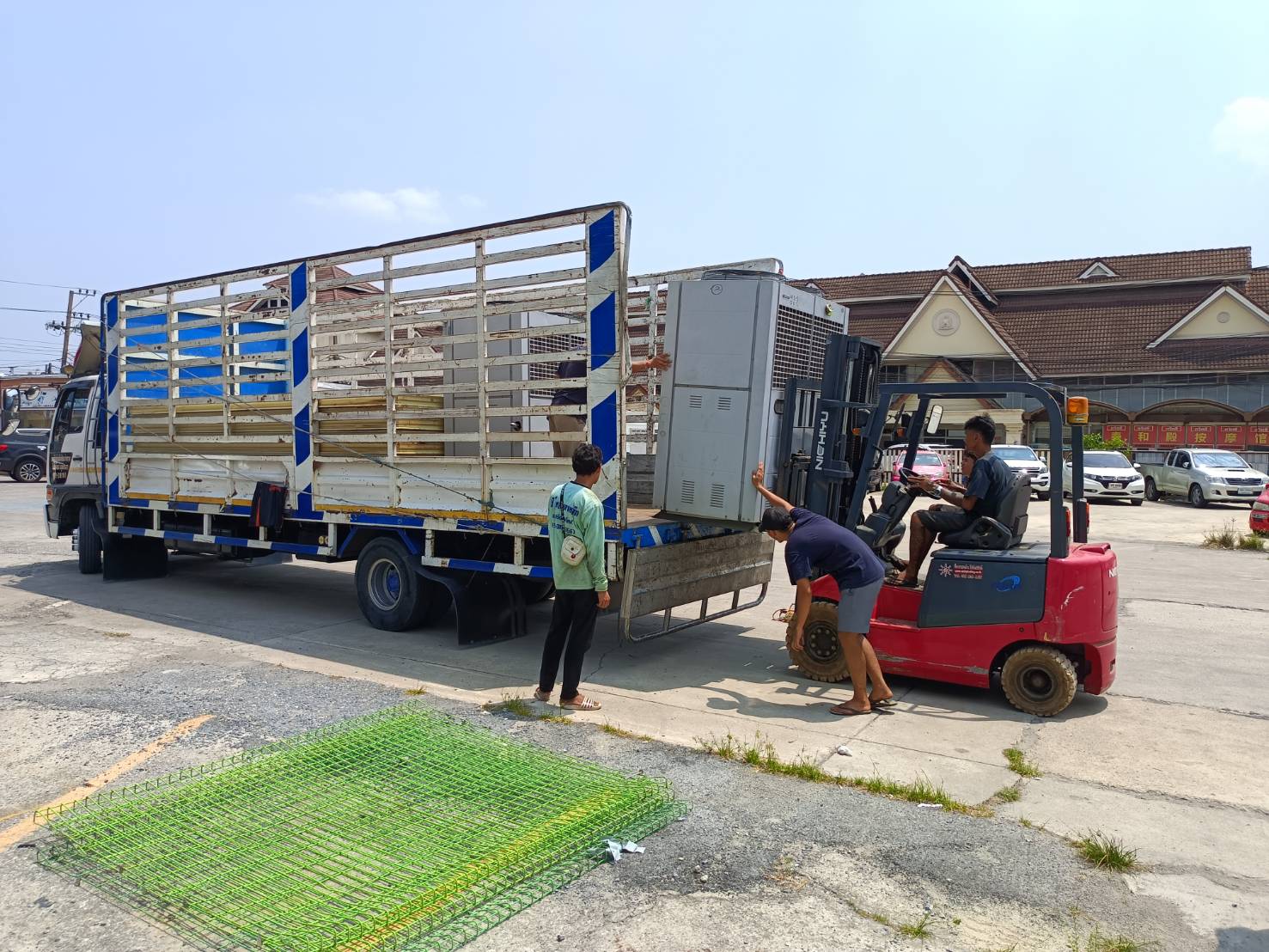 34 - https://ชวลิตขนส่งทั่วไป.com | ชวลิตบริการรถรับจ้างขนส่ง - ให้บริการรถรับจ้าง รถกระบะรับจ้าง รถกระบะรับจ้างขนของ ย้ายห้อง ย้ายบ้าน ย้ายออฟฟิศ ขนส่งสัตว์เลี้ยง ขนมอเตอร์ไซค์