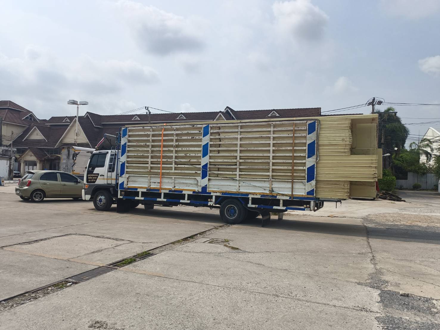 38 - https://ชวลิตขนส่งทั่วไป.com | ชวลิตบริการรถรับจ้างขนส่ง - ให้บริการรถรับจ้าง รถกระบะรับจ้าง รถกระบะรับจ้างขนของ ย้ายห้อง ย้ายบ้าน ย้ายออฟฟิศ ขนส่งสัตว์เลี้ยง ขนมอเตอร์ไซค์